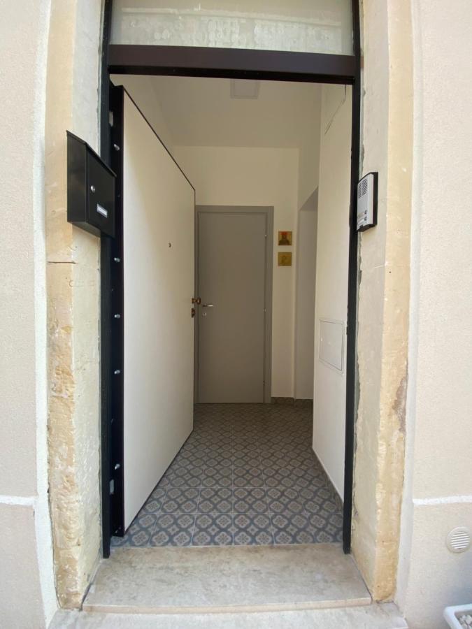 Case Ro Ma - Maria Syracuse Luaran gambar